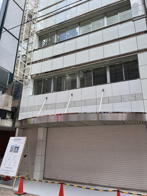 ⼗三駅徒歩4分　⼗三栄町商店街沿い！重飲食可能◎居抜き物件